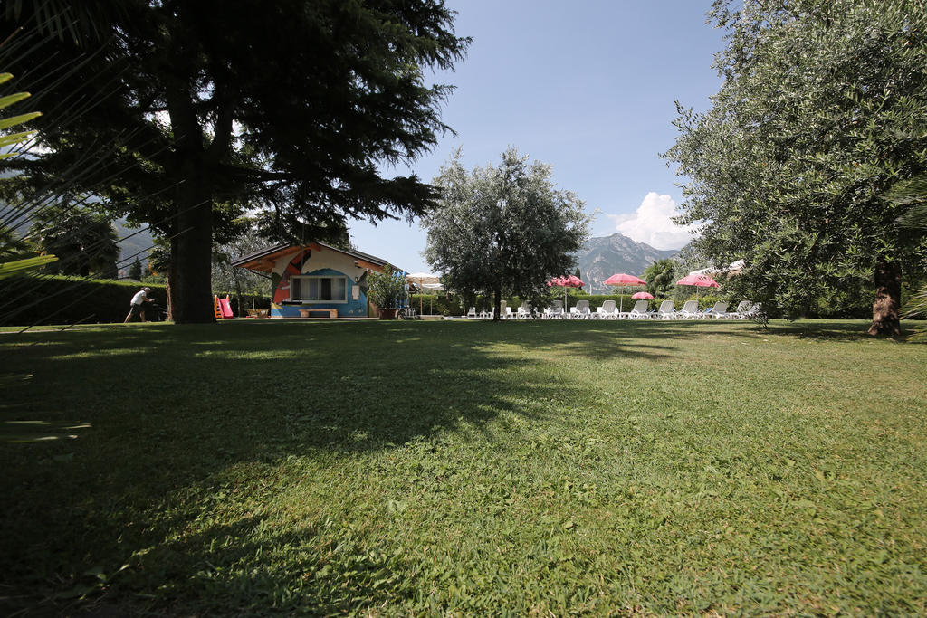 Hotel Villa Verde Torbole Sul Garda Екстер'єр фото