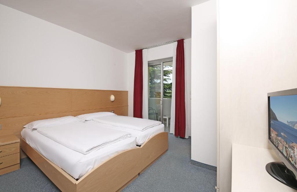 Hotel Villa Verde Torbole Sul Garda Екстер'єр фото