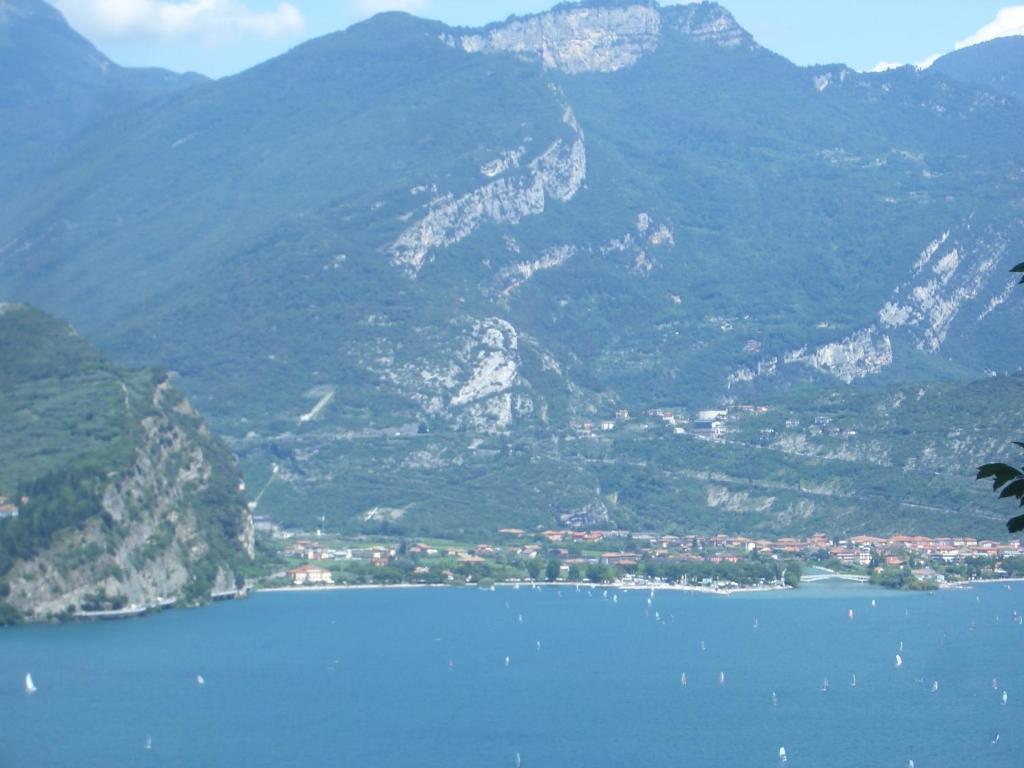 Hotel Villa Verde Torbole Sul Garda Екстер'єр фото